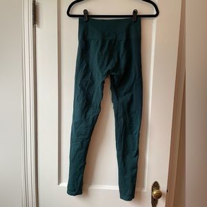 Alphalete teal leggings size M